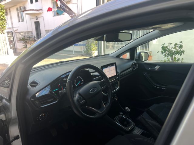 FORD Fiesta usata, con Fari LED