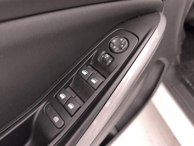 OPEL Grandland usata, con Touch screen