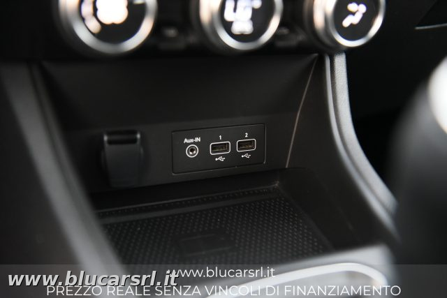 RENAULT Captur usata, con Telecamera per parcheggio assistito