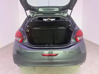 PEUGEOT 208 usata 11