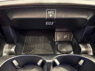 MERCEDES-BENZ E 300 usata, con Bluetooth
