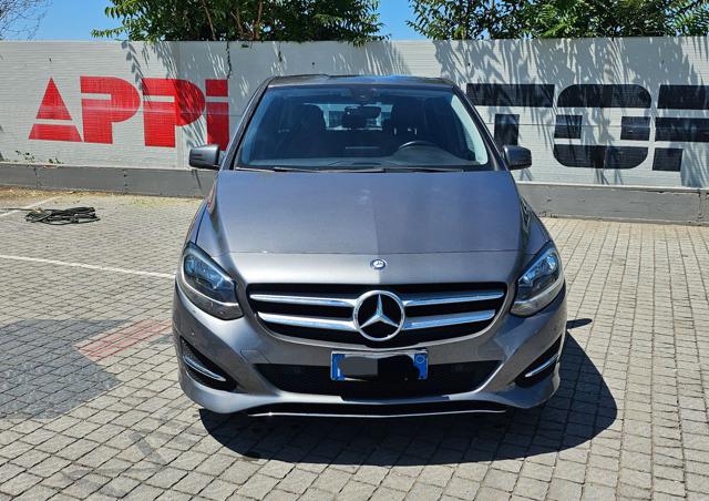 MERCEDES-BENZ B 180 usata, con Airbag