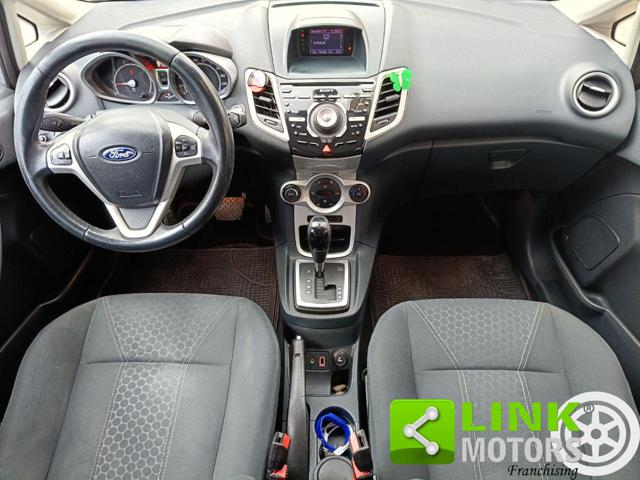 FORD Fiesta usata, con Hill holder