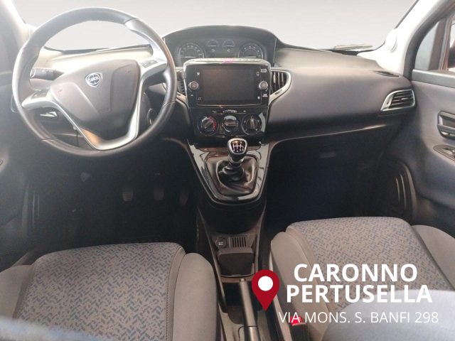 LANCIA Ypsilon usata, con Fendinebbia