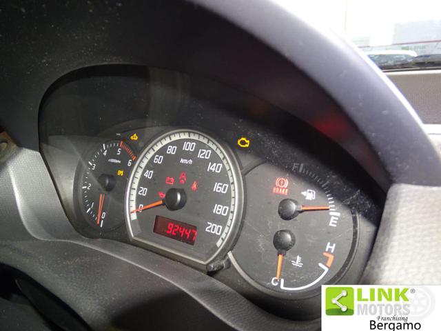 SUZUKI Swift usata, con Autoradio