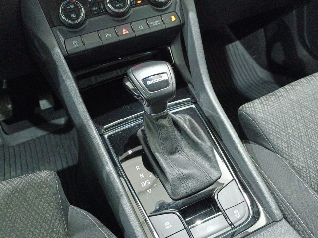 SKODA Karoq usata, con ESP