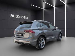 VOLKSWAGEN Tiguan usata, con Autoradio