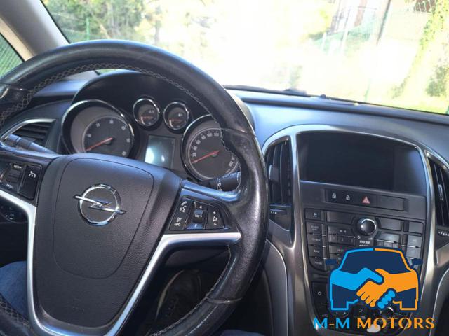 OPEL Astra usata, con Isofix