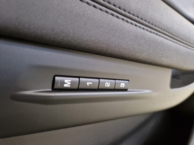 LAND ROVER Range Rover Evoque usata, con Sedile posteriore sdoppiato