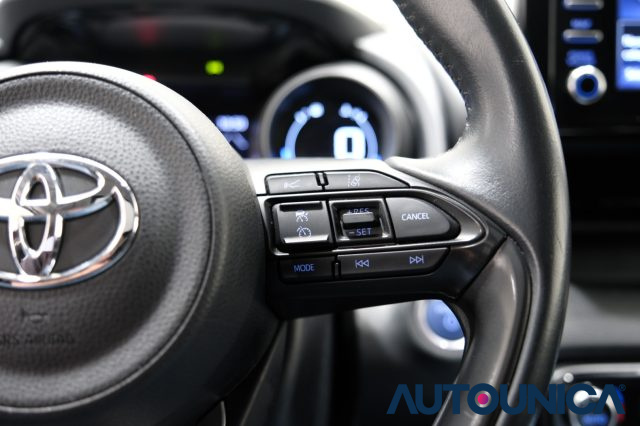 TOYOTA Yaris usata, con Volante multifunzione