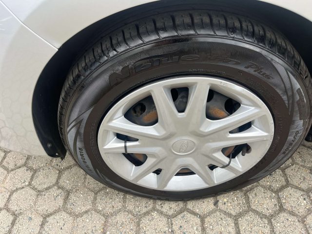 FORD Fiesta usata, con ESP