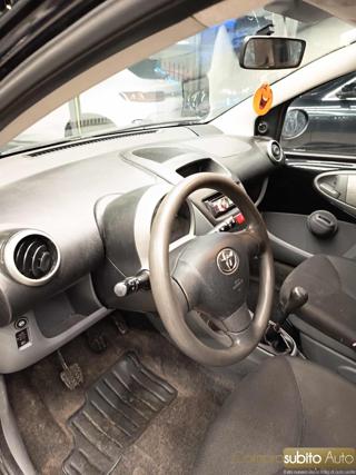 TOYOTA Aygo usata 13