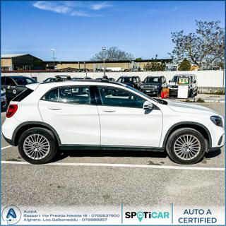 MERCEDES-BENZ GLA 200 usata, con Alzacristalli elettrici