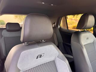 VOLKSWAGEN T-Cross usata, con Leve al volante