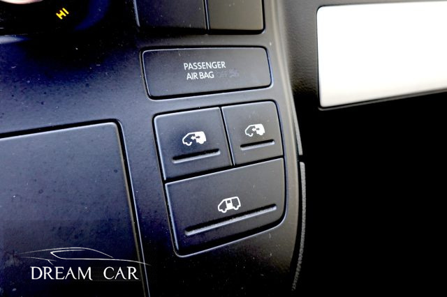 VOLKSWAGEN Multivan usata, con ESP