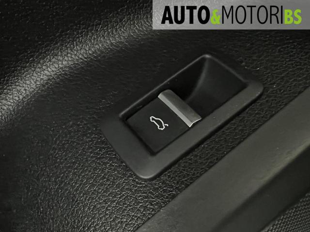 AUDI Q5 usata, con Sensori di parcheggio posteriori