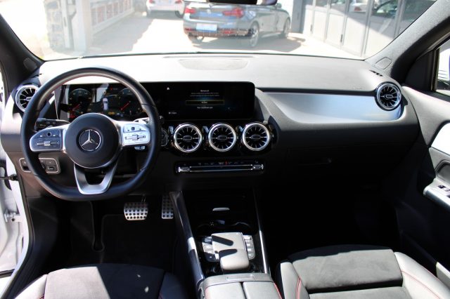 MERCEDES-BENZ GLA 250 usata, con Controllo trazione