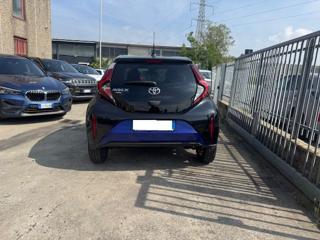 TOYOTA Aygo X usata, con Autoradio