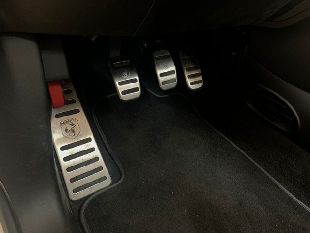 ABARTH 595C usata, con Sensori di parcheggio posteriori