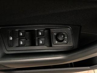 VOLKSWAGEN T-Roc usata, con Touch screen