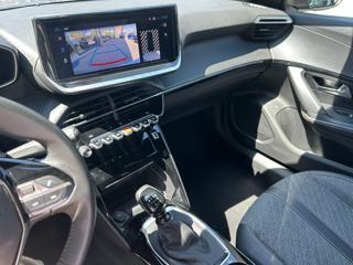 PEUGEOT 2008 usata, con Controllo automatico clima