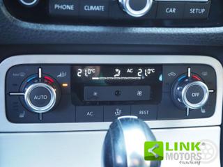 VOLKSWAGEN Touareg usata, con Fari Xenon