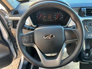 MAHINDRA KUV100 usata, con Chiusura centralizzata