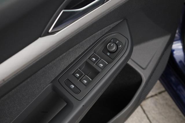 VOLKSWAGEN Golf usata, con Specchietti laterali elettrici