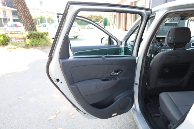 RENAULT Scenic usata 59