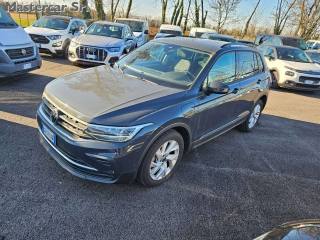 VOLKSWAGEN Tiguan usata, con Airbag