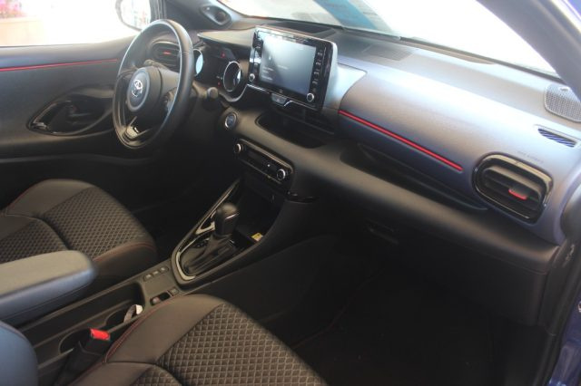 TOYOTA Yaris usata, con Cerchi in lega