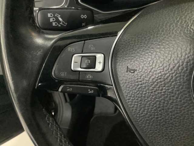 VOLKSWAGEN T-Roc usata, con Specchietti laterali elettrici