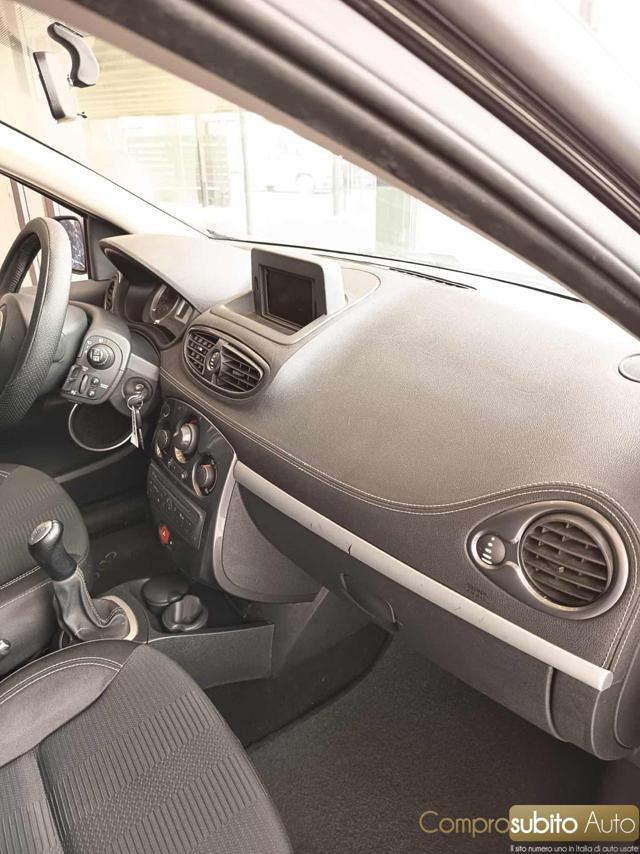 RENAULT Clio usata 26