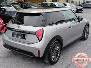 MINI Mini usata, con Sensori di parcheggio posteriori