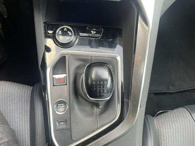 PEUGEOT 3008 usata, con Sistema di navigazione