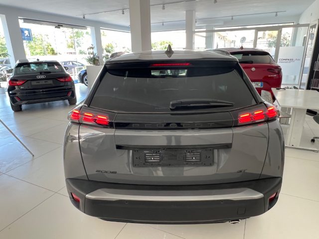 PEUGEOT 2008 usata, con Boardcomputer