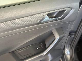 VOLKSWAGEN T-Roc usata, con ESP