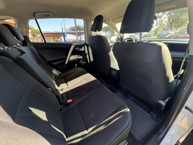 TOYOTA RAV 4 usata, con Interni in pelle