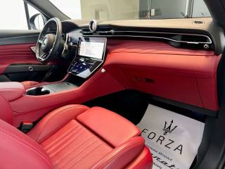 MASERATI Grecale usata, con Interni in pelle