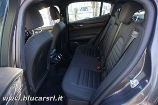 ALFA ROMEO Stelvio usata, con Fari Xenon