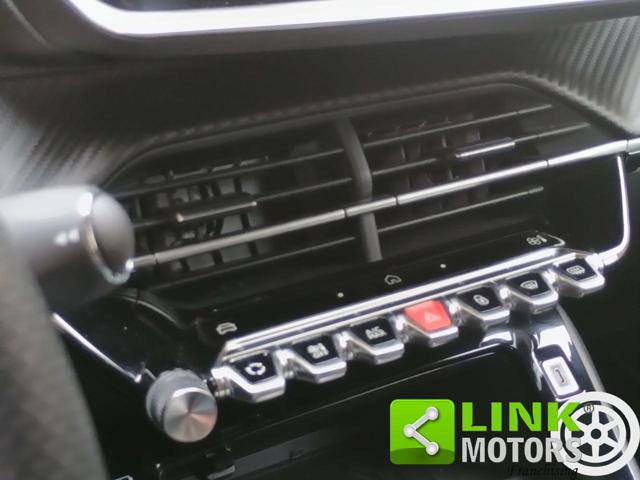 PEUGEOT 2008 usata, con Autoradio digitale