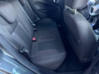 FORD Fiesta usata, con USB
