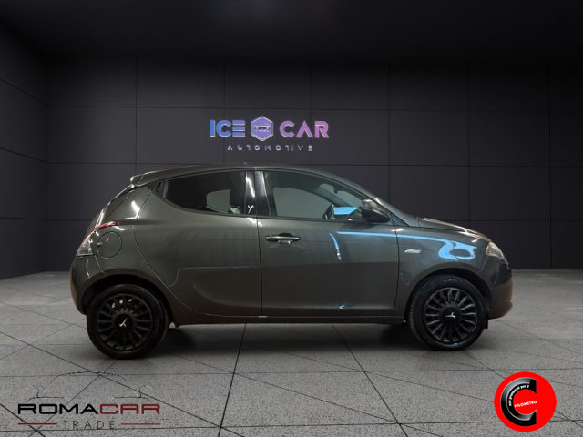 LANCIA Ypsilon usata, con ESP