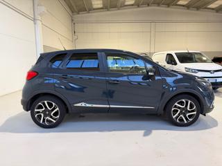 RENAULT Captur usata, con Autoradio