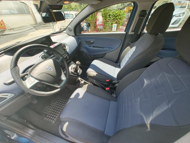 LANCIA Ypsilon usata, con Autoradio