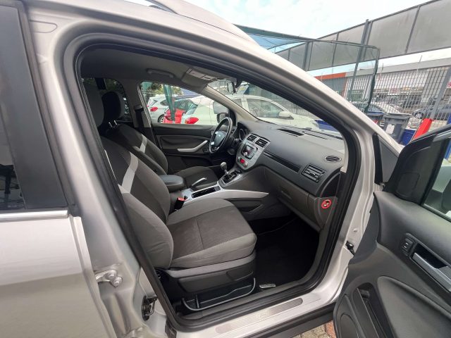 FORD Kuga usata, con USB