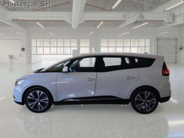 RENAULT Grand Scenic usata, con Park Distance Control