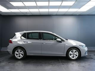 VOLKSWAGEN Golf usata, con Autoradio