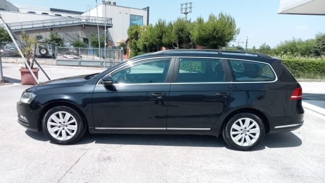 VOLKSWAGEN Passat usata, con ESP