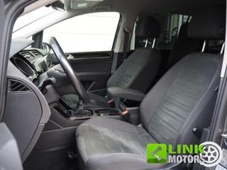 VOLKSWAGEN Touran usata, con Autoradio